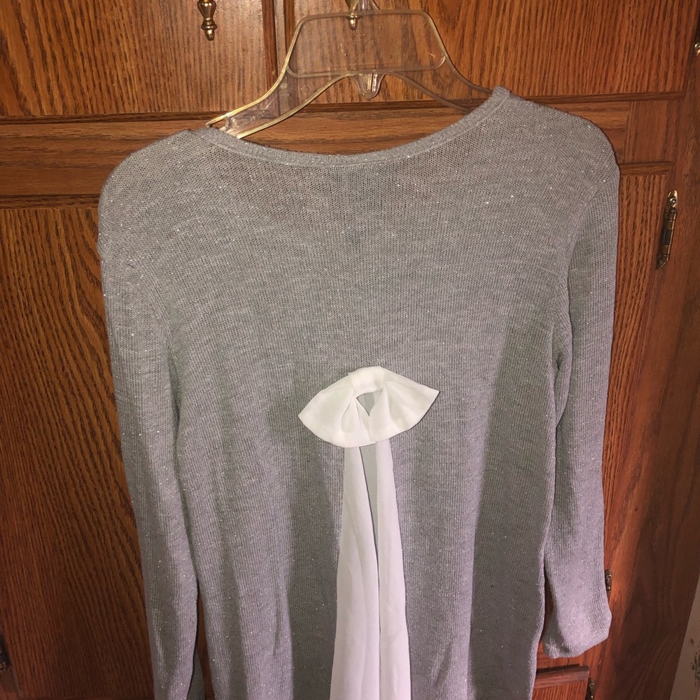 Gray Top - Picture 2 of 5